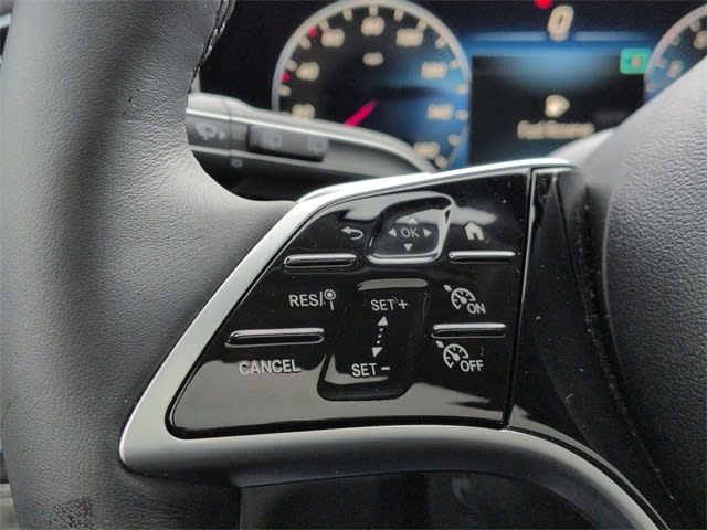 Thumbnail: 2026 Mercedes-Benz GLE - 30