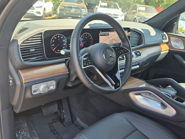 Thumbnail: 2026 Mercedes-Benz GLE - 2