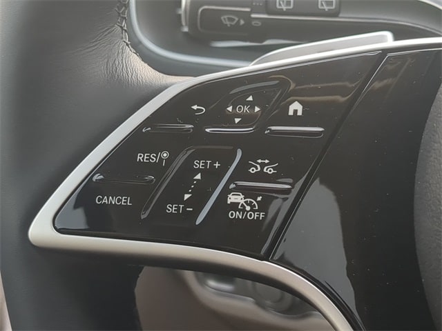 Thumbnail: 2026 Mercedes-Benz GLE - 30