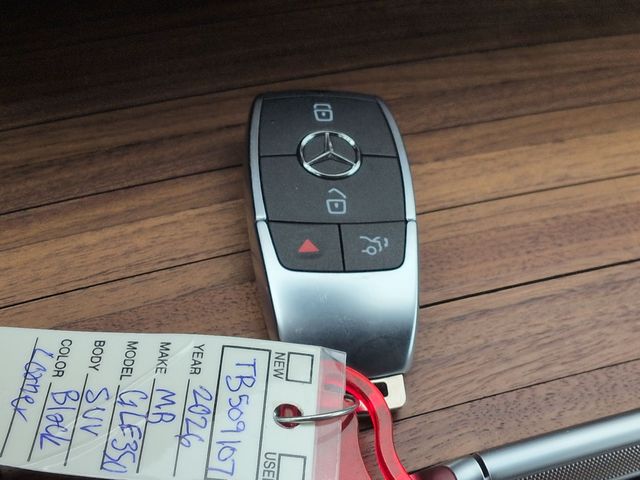 Thumbnail: 2026 Mercedes-Benz GLE - 19