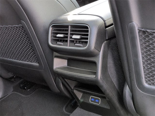 Thumbnail: 2026 Mercedes-Benz GLE - 29