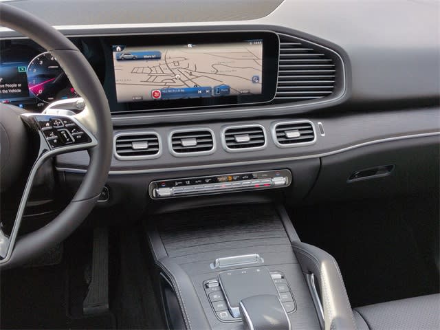 Thumbnail: 2026 Mercedes-Benz GLE - 14