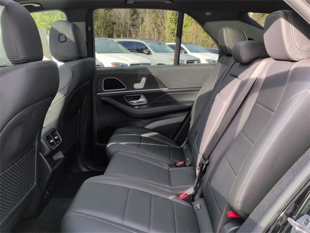 Thumbnail: 2026 Mercedes-Benz GLE - 27