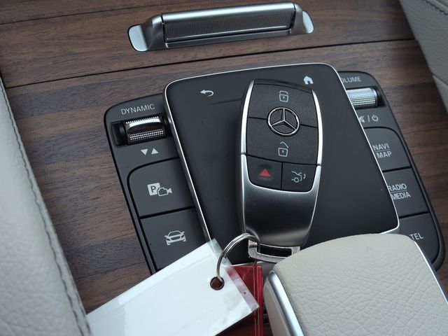 Thumbnail: 2026 Mercedes-Benz GLE - 18