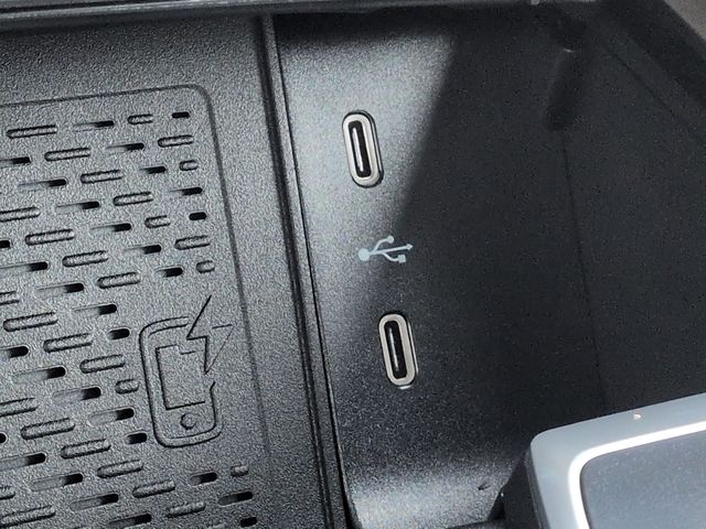 Thumbnail: 2026 Mercedes-Benz GLE - 36