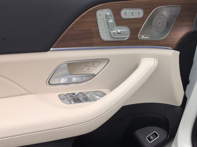 Thumbnail: 2026 Mercedes-Benz GLE - 25