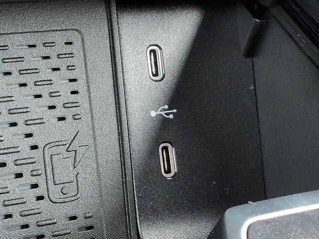 Thumbnail: 2026 Mercedes-Benz GLE - 34