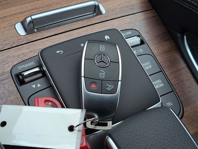 Thumbnail: 2026 Mercedes-Benz GLE - 37