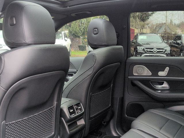 Thumbnail: 2026 Mercedes-Benz GLE - 12