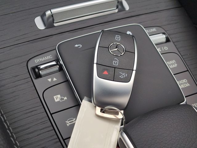 Thumbnail: 2026 Mercedes-Benz GLE - 37