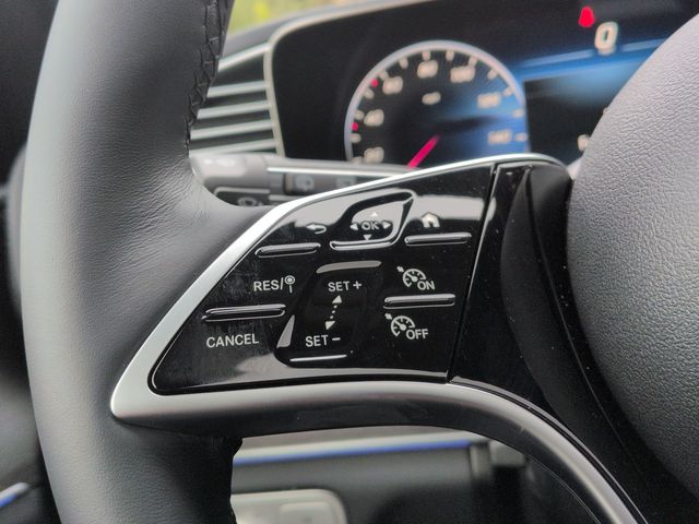 Thumbnail: 2026 Mercedes-Benz GLE - 30