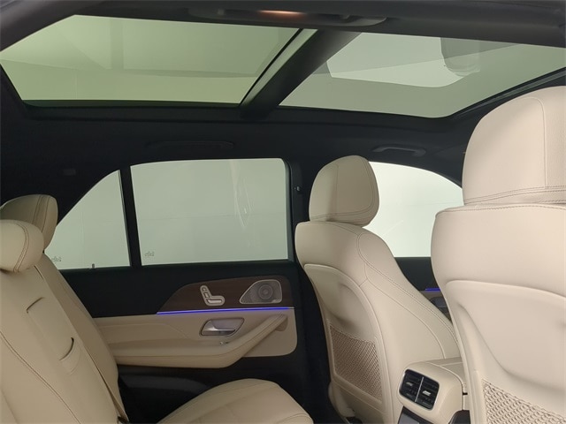 Thumbnail: 2026 Mercedes-Benz GLE - 12