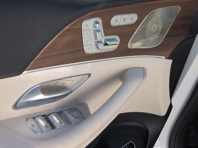 Thumbnail: 2026 Mercedes-Benz GLE - 25