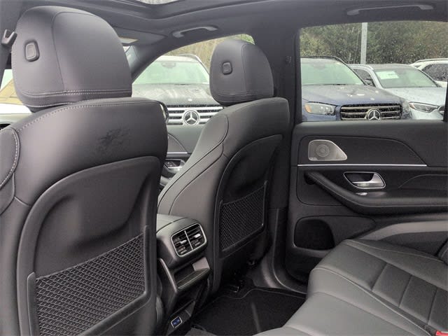 Thumbnail: 2026 Mercedes-Benz GLE - 13