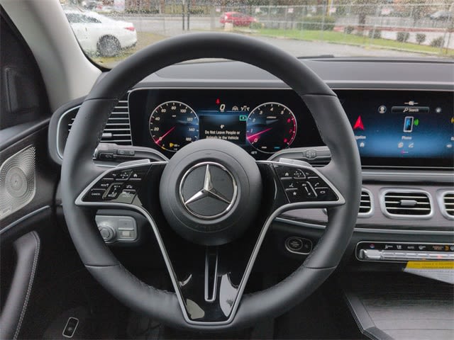 Thumbnail: 2026 Mercedes-Benz GLE - 14