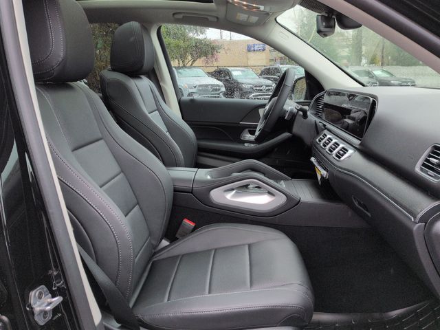 Thumbnail: 2026 Mercedes-Benz GLE - 12