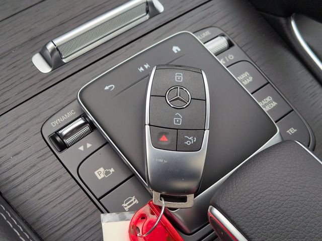 Thumbnail: 2026 Mercedes-Benz GLE - 16