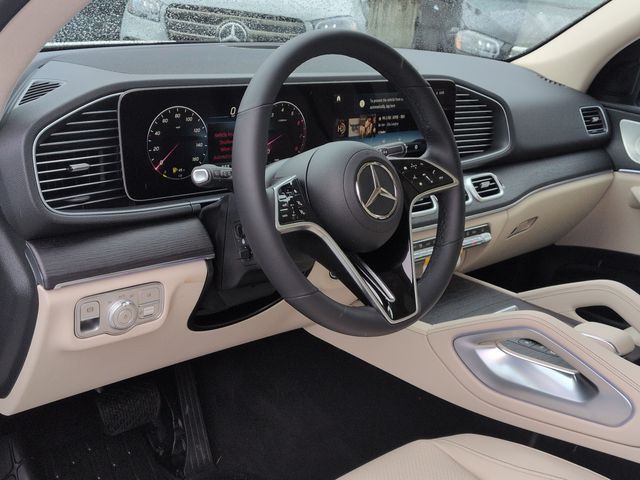 Thumbnail: 2026 Mercedes-Benz GLE - 2