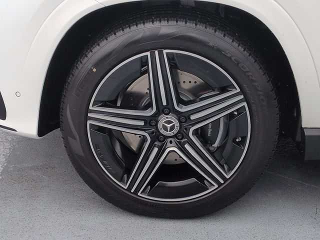 Thumbnail: 2026 Mercedes-Benz GLE - 8