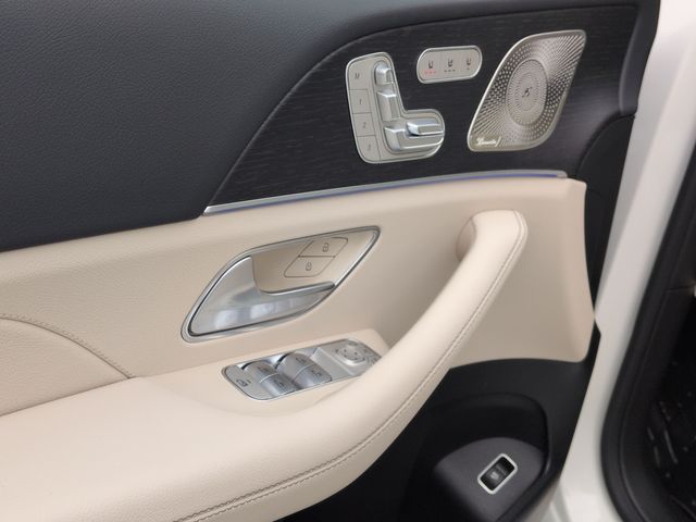 Thumbnail: 2026 Mercedes-Benz GLE - 25