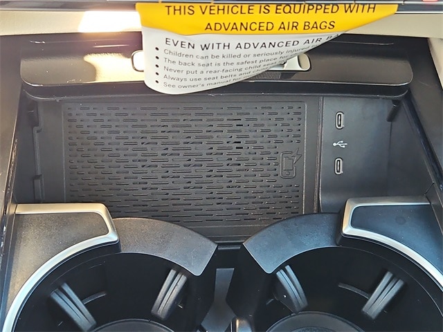 Thumbnail: 2026 Mercedes-Benz GLE - 38