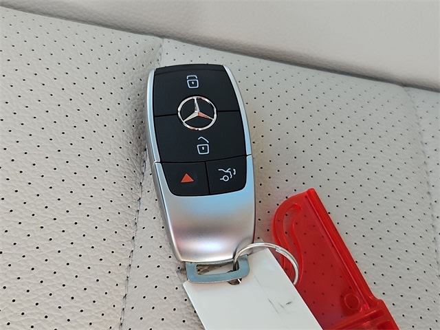 Thumbnail: 2026 Mercedes-Benz GLE - 19