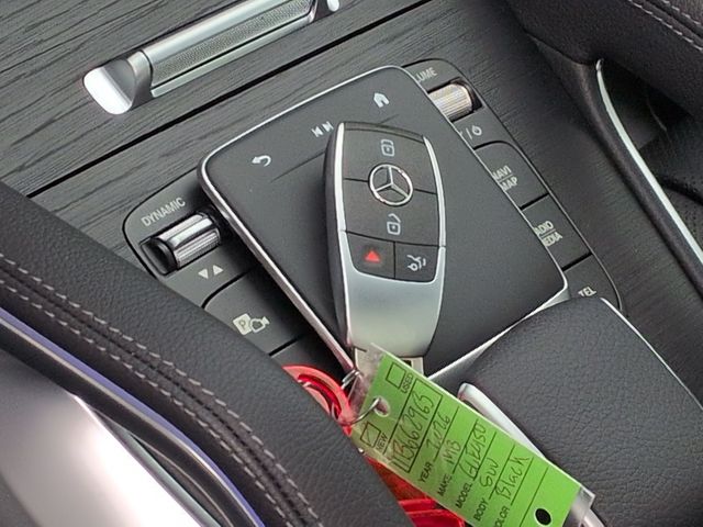 Thumbnail: 2026 Mercedes-Benz GLE - 18