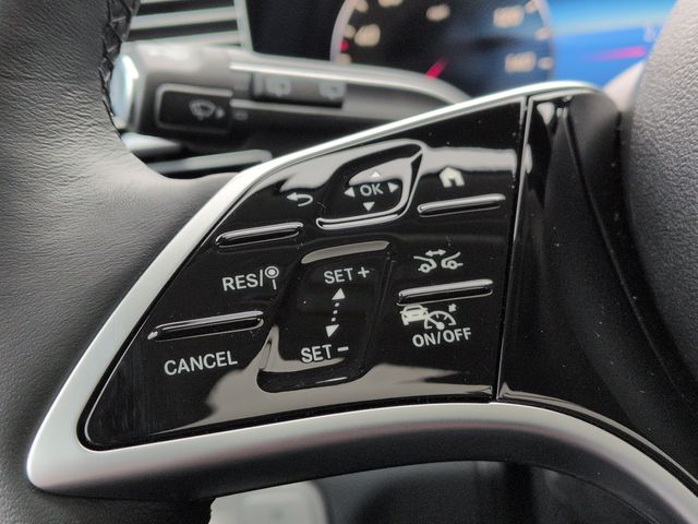 Thumbnail: 2026 Mercedes-Benz GLE - 30