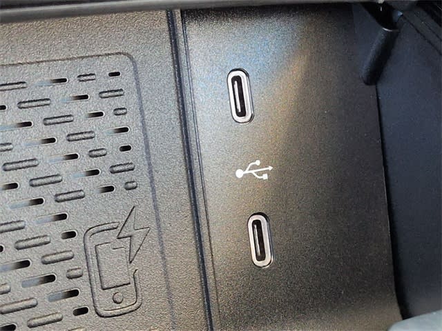 Thumbnail: 2026 Mercedes-Benz GLE - 19