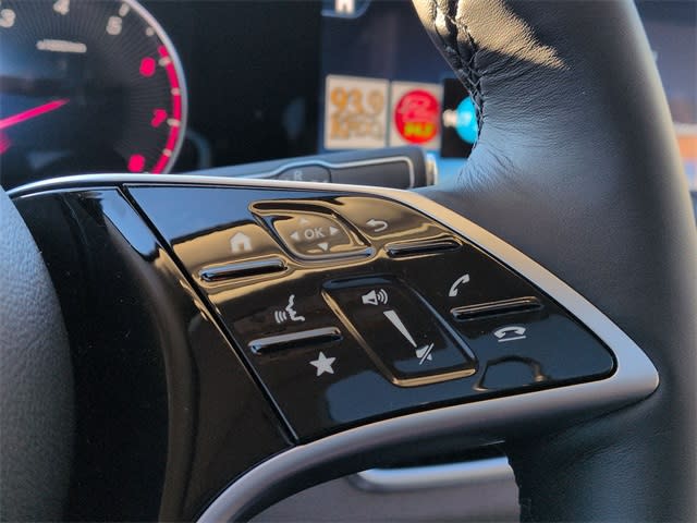 Thumbnail: 2026 Mercedes-Benz GLE - 31