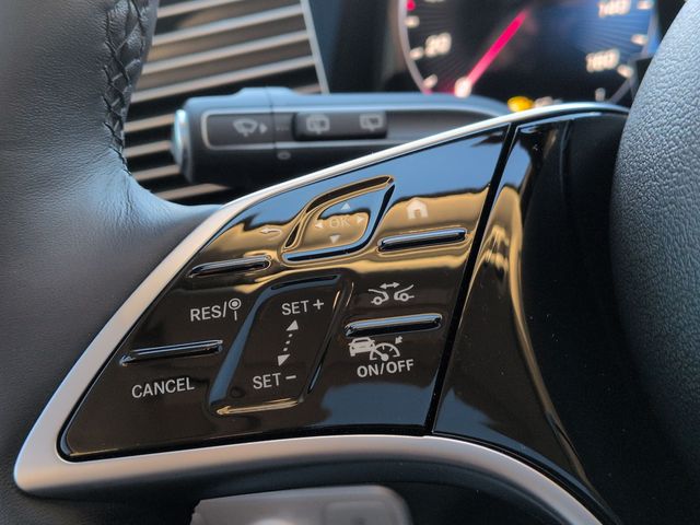 Thumbnail: 2026 Mercedes-Benz GLE - 30