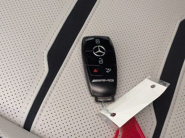 Thumbnail: 2026 Mercedes-Benz GLE - 19