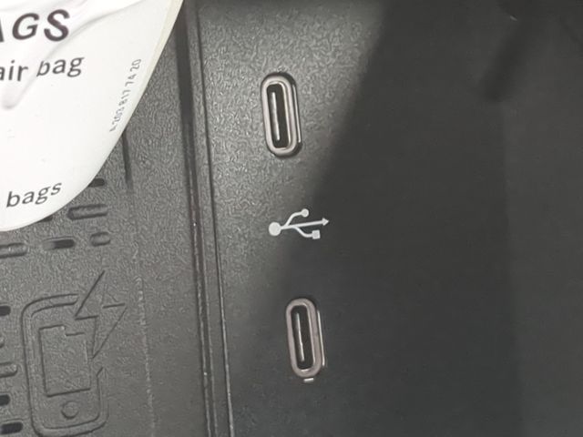 Thumbnail: 2025 Mercedes-Benz GLE - 18