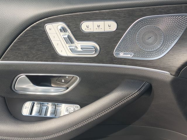 Thumbnail: 2026 Mercedes-Benz GLE - 26