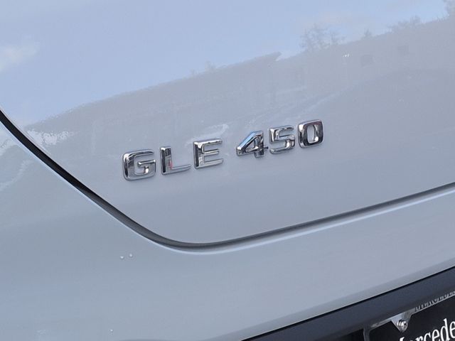 Thumbnail: 2026 Mercedes-Benz GLE - 26