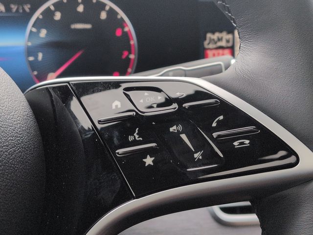 Thumbnail: 2026 Mercedes-Benz GLE - 16