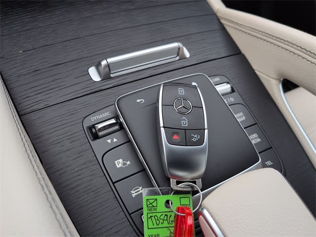 Thumbnail: 2026 Mercedes-Benz GLE - 17