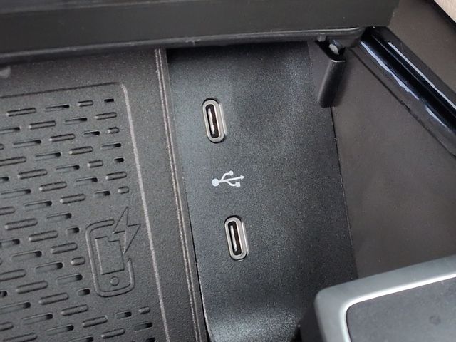 Thumbnail: 2026 Mercedes-Benz GLE - 36