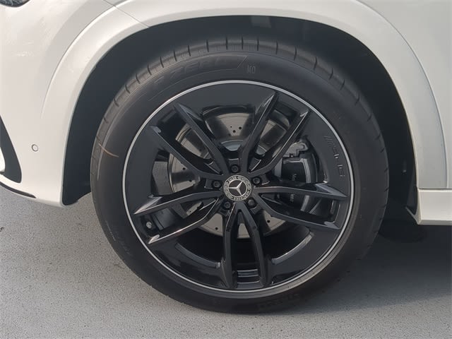 Thumbnail: 2026 Mercedes-Benz GLE - 8