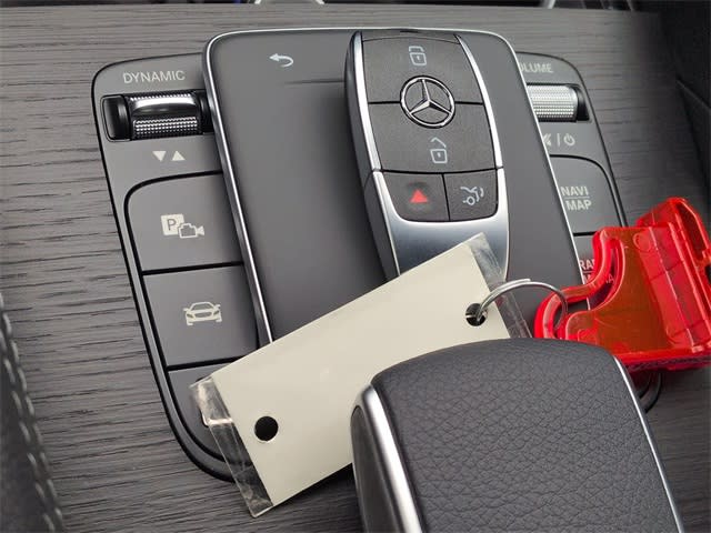 Thumbnail: 2026 Mercedes-Benz GLE - 37