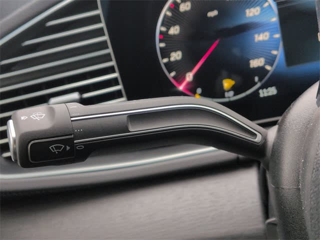 Thumbnail: 2026 Mercedes-Benz GLE - 16