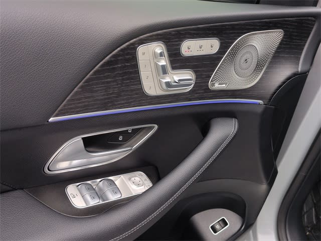 Thumbnail: 2026 Mercedes-Benz GLE - 25