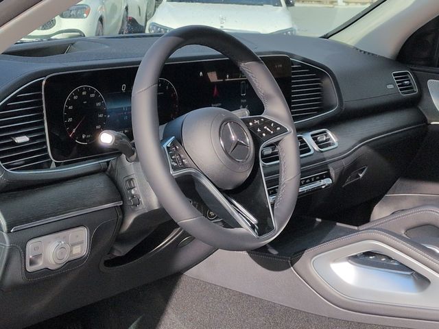 Thumbnail: 2026 Mercedes-Benz GLE - 2