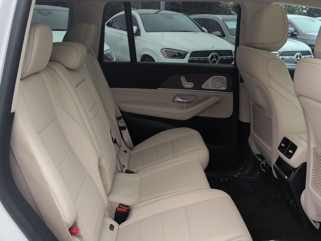 Thumbnail: 2026 Mercedes-Benz GLS - 28