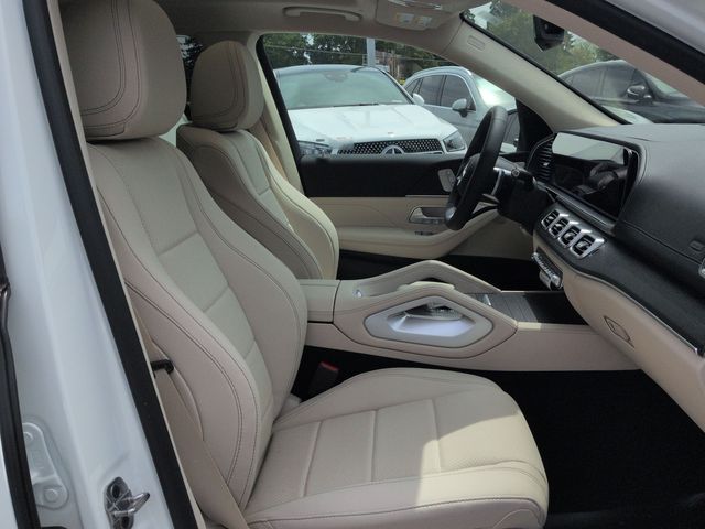 Thumbnail: 2026 Mercedes-Benz GLS - 29
