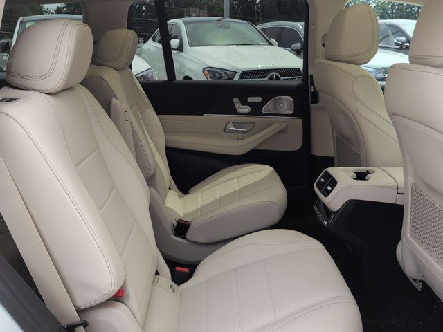 Thumbnail: 2026 Mercedes-Benz GLS - 27