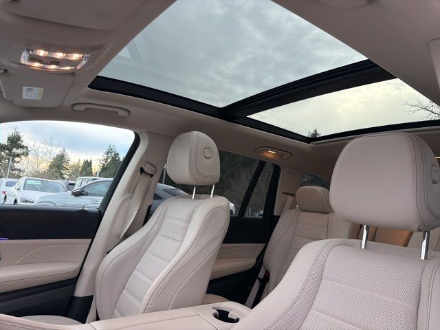 Thumbnail: 2022 Mercedes-Benz GLS - 15