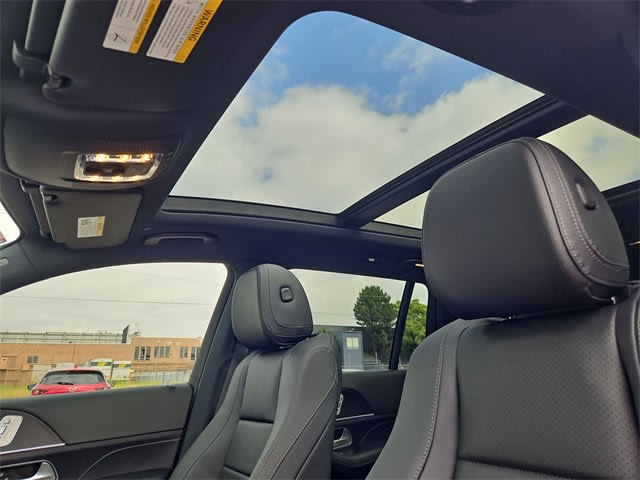 Thumbnail: 2025 Mercedes-Benz GLS - 28