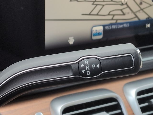 Thumbnail: 2026 Mercedes-Benz GLS - 37