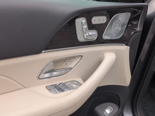 Thumbnail: 2020 Mercedes-Benz GLS - 25